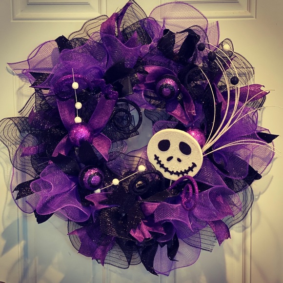 Nightmare Before Christmas Wreath - Picture 3 of 3